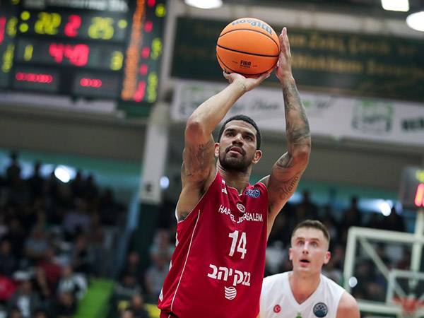 ירושלים סימנה וי ראשון (FIBA)