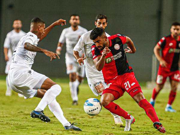 בחדרה מרוצים ממשחק הלחימה (ניר קידר)