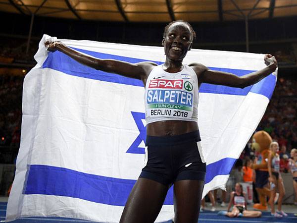 אלופת אירופה ב-10,000 מטרים (getty)