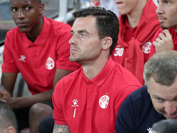 השוער הליטאי בספק למפגש בבלומפילד (צילום: דני מרון)