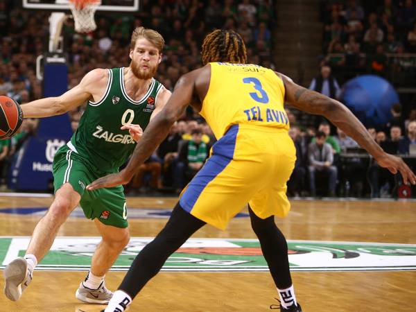 ריינולדס. גם הוא לא הרשים בבכורה (Getty)