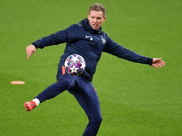 דחה את באיירן (Getty)