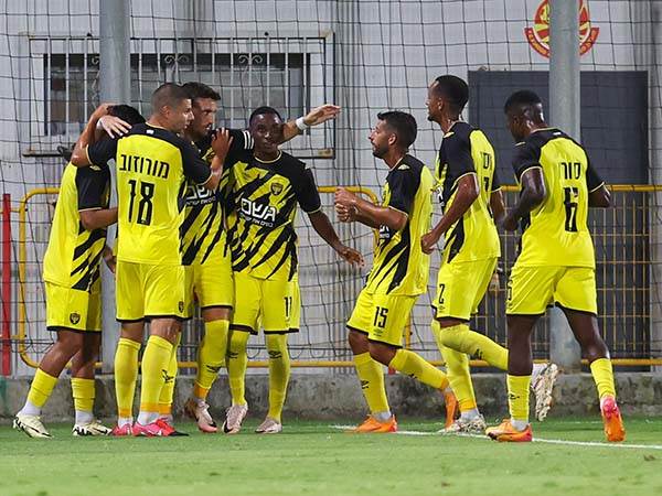 בית“ר שוב חוגגת (לירון מולדובן)