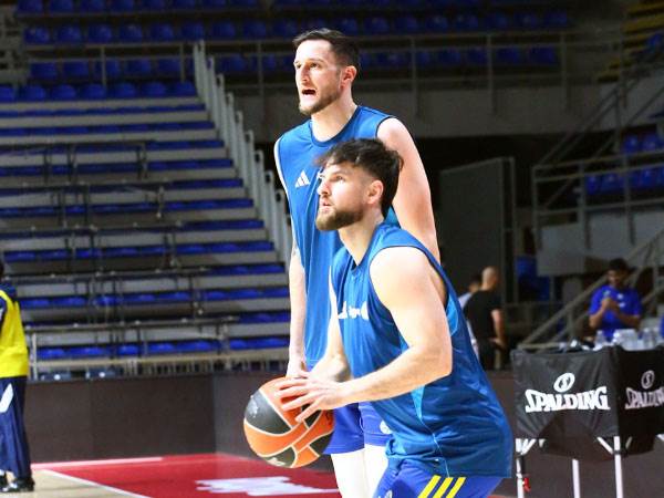 (באדיבות מכבי תל אביב)