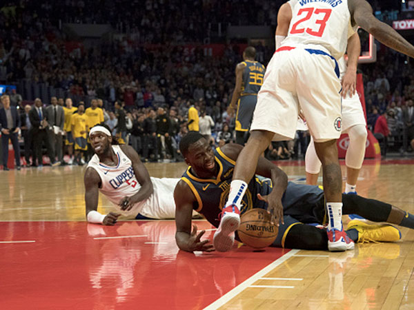 גרין מעצבן את דוראנט, רגע לפני העימות ביניהם (צילום: John W. McDonough /Sports Illustrated/Getty Images)