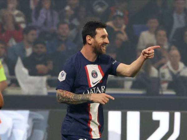 Historic record breaking: watch Messi’s great goal