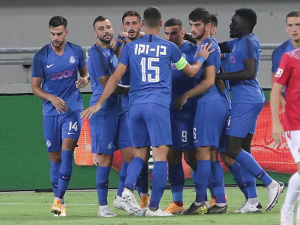 רוצים לחבר שני ניצחונות. שחקני אשדוד (צילום: דני מרון)