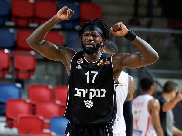 בריימו. 27 נקודות שלו לא עזרו לאדומייטיס (אלן שיבר)