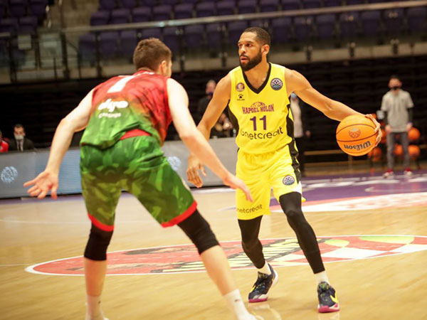 האריס יעזוב לצרפת? (FIBA)