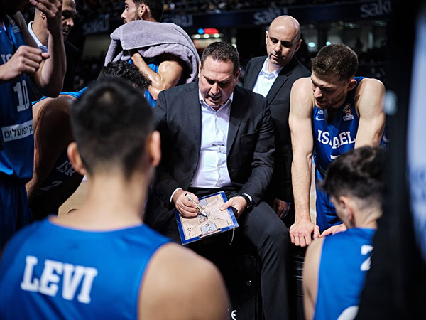 גיא גודס. רוצה לשמור על המאזן המושלם (FIBA)