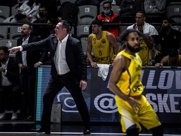 סמית' וגודס. אחד ייעדר, השני ישוב (FIBA)