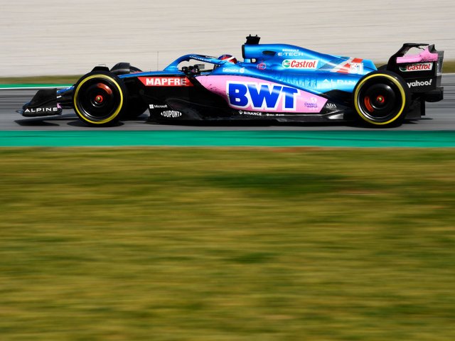 אלכסנדר אלבון