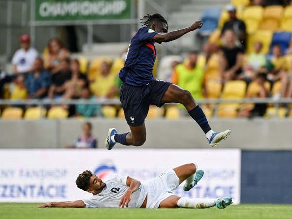 מנגד צרפת היתה בהלם (UEFA)