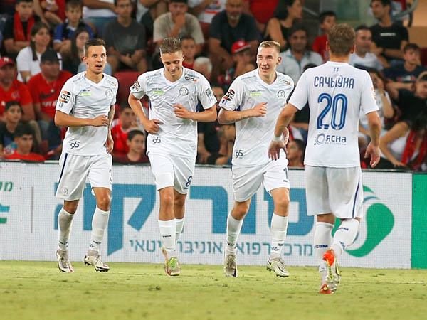 אך לא היו מספיק תכליתיים וספגו (אלן שיבר)