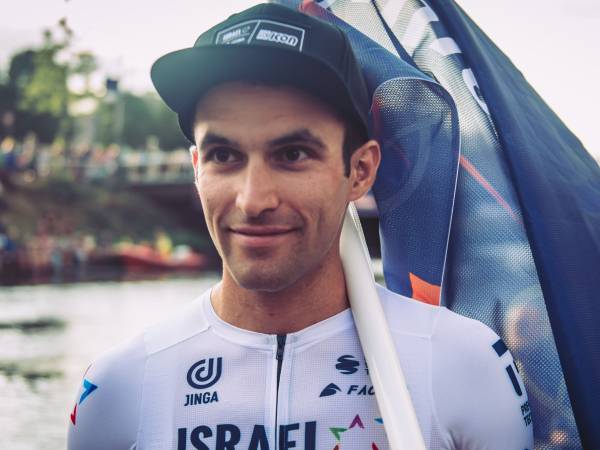 איינהורן. ישתף פעולה עם גולדשטיין בוואלטה (נועה ארנון)