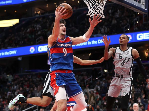 Rob Carr/Getty Images