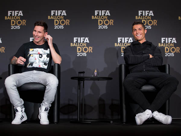 רונאלדו ומסי. כמו חבר לקבוצה (Philipp Schmidli/Getty Images)