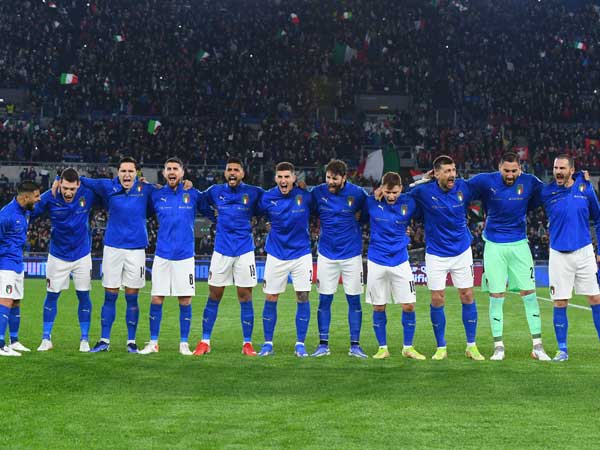 לפחות אנחנו לא איטליה (Photo by Claudio Villa/Getty Images)