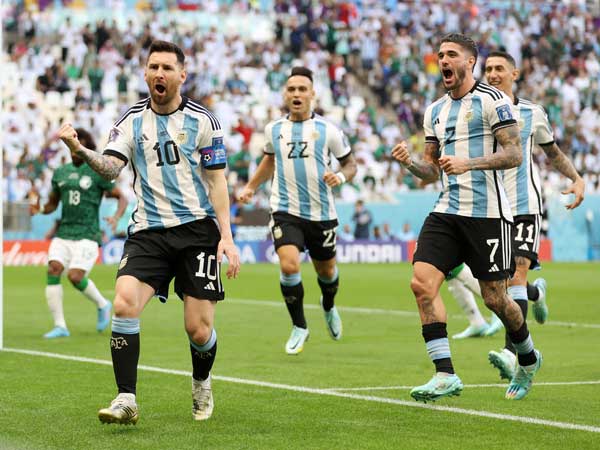 תנו להם להמשיך לחגוג (Photo by Catherine Ivill/Getty Images)