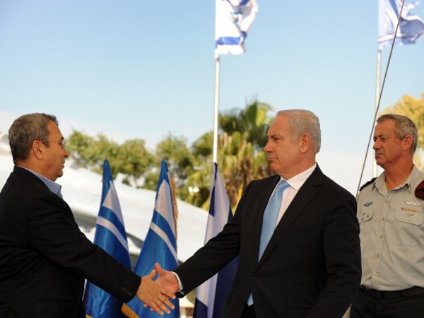 בני גנץ, ברק ונתניהו. תמונה שנראית דמיונית כיום (Getty)