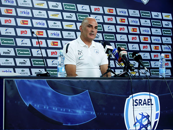 "מבין את החלטת אצילי" (אלן שיבר)
