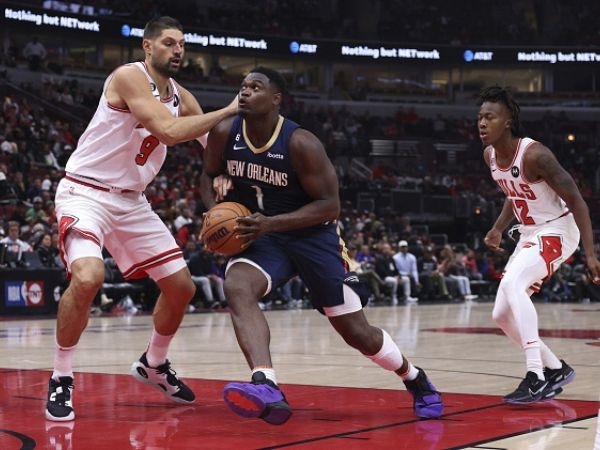 וויליאמסון. אדיר כשהוא משחק (Chris Sweda/Chicago Tribune/Tribune News Service via Getty Images)