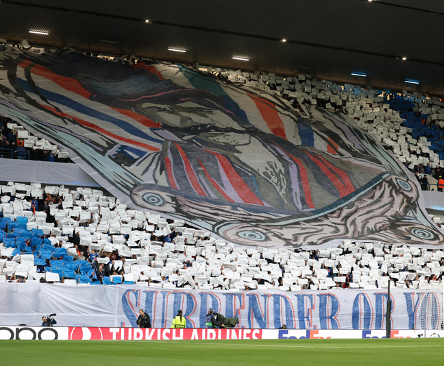 אוהדי ריינג'רס. מוכנים להתפלח כדי לצפות בקבוצה שלהם (Getty)