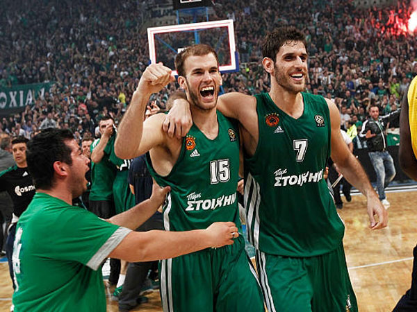 היוונים עלו לפיינל פור (GETTY)