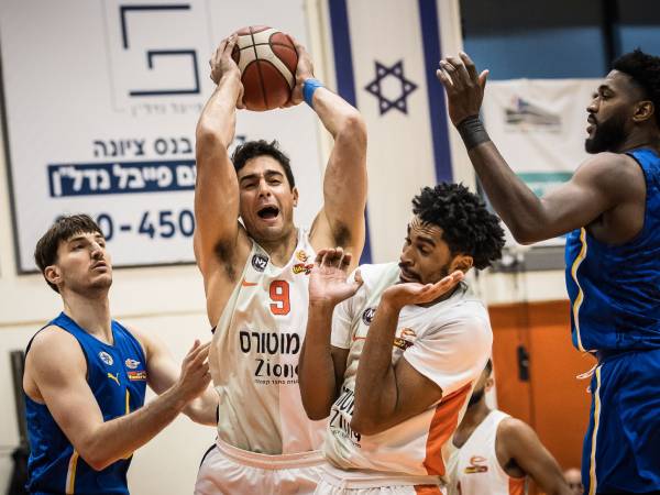 שגב בלט מחת לסלים (עודד קרני)