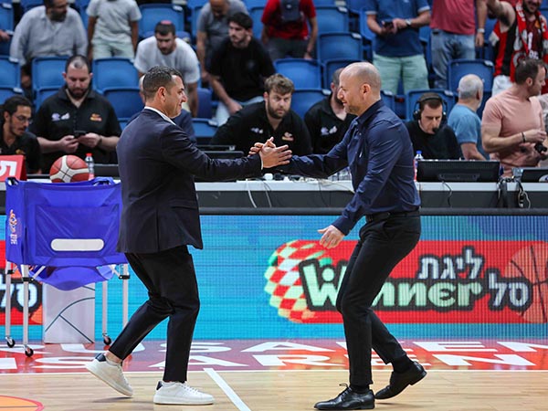 והפנים לשלבי ההכרעה (לירן מולדובן). עמית שרף ויונתן אלון