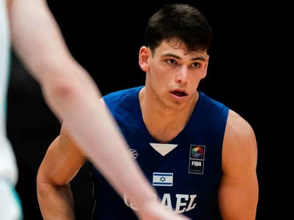מאייר, רק 9 (FIBA)