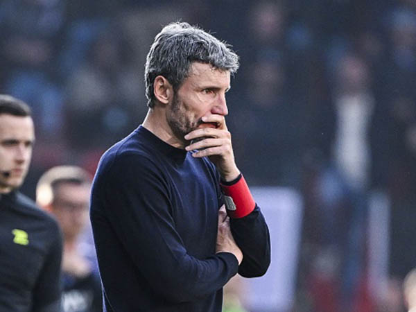 נתן לבטאיי את ההזדמנות בהרכב. ואן בומל (getty)