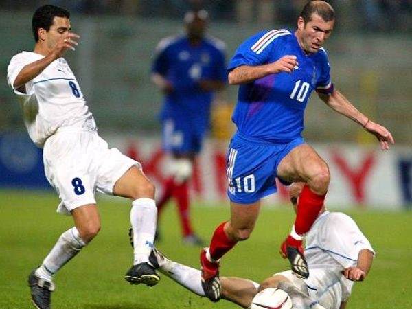 רביבו, מגאוני הדור של פעם (Photo by Patrick HERTZOG / AFP) (Photo by PATRICK HERTZOG/AFP via Getty Images)