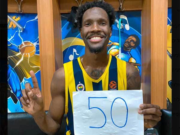 סקורר (באדיבות פנרבחצ`ה)