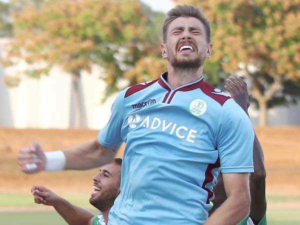 מההרכב לספסל (אלן שיבר)