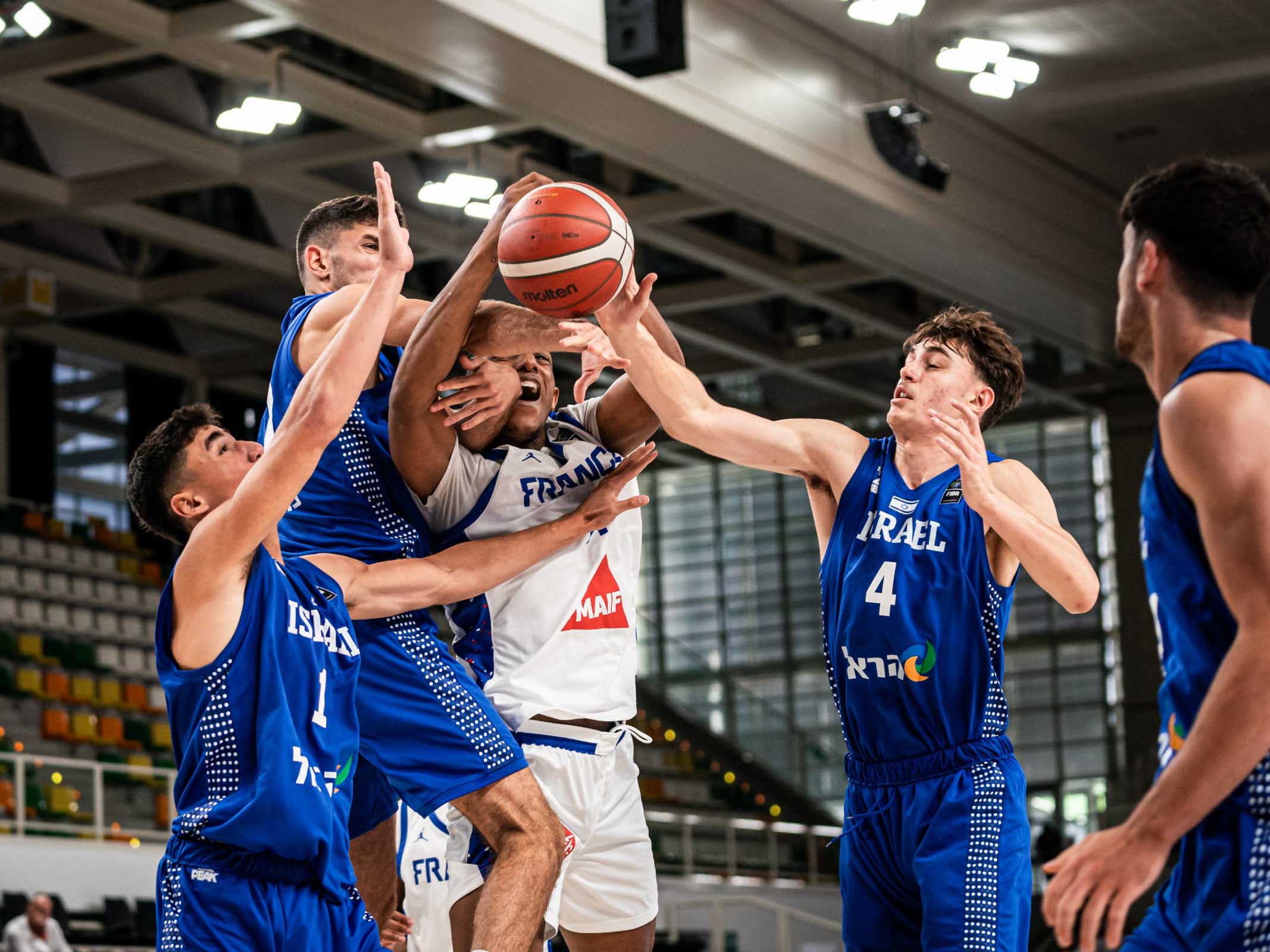 נטולי פחד מול הגודל הצרפתי (FIBA)