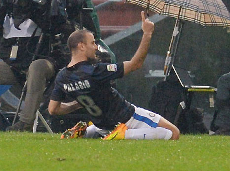 פלאסיו חוגג, אינטר עדיין למעלה (gettyimages)