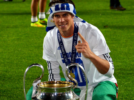 בייל, נהנה מנפילת שחקני אתלטיקו מהרגליים (GETTYIMAGES)