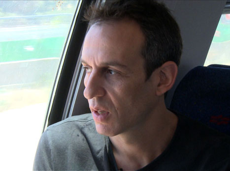 תחנות עם עודד קטש