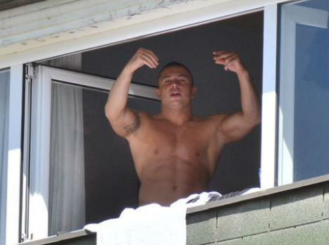 אוהד פולני במלון