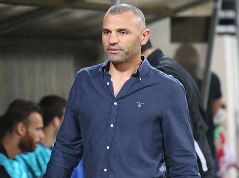 חסארמה. סופג ביקורת מהשחקנים (אנצ'ו גוש ג'יני)