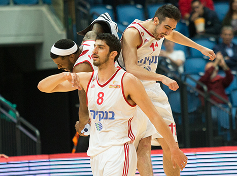 ככה חוגגים חמישי ברצף (עודד קרני)