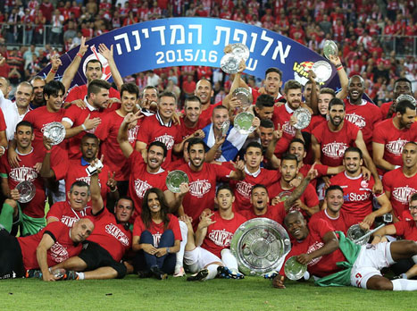המסע של ב"ש לאלופות מתחיל (GETTY)