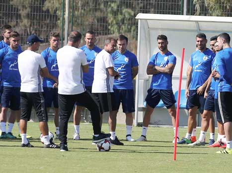 לא היו מודעים לדרמה. שחקני הנבחרת (אלן שיבר)