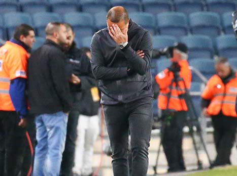 טביב לא פוסל את פיטורי בן שמעון (צילום: דני מרון)