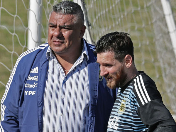 מסי וטאפיה דיברו באסיפה (getty)