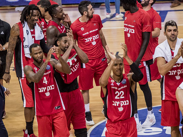 "יש פה פוטנציאל". אליהו אופטימי (FIBA)