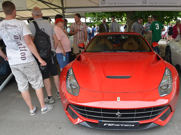 פרארי F12