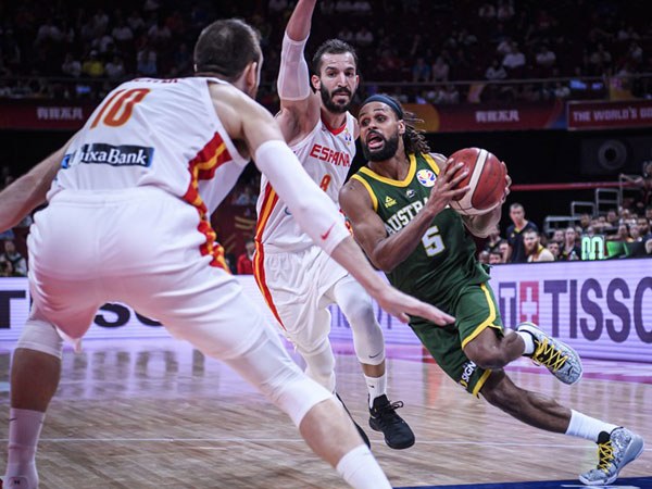 לא יכול היה לבדו. מילס (FIBA)