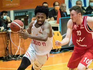 אנגולה, המארחת הובילה רוב המשחק (עודד קרני, מנהלת הליגה)